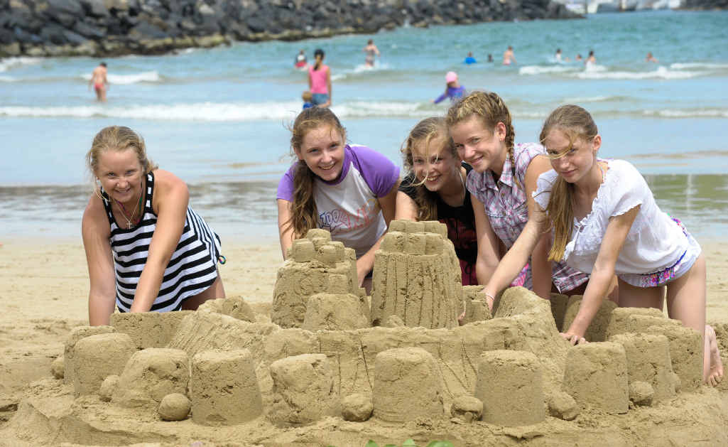 Being sun smart is the sound of summer at Park Beach. Being sun smart is the sound of summer at Park Beach.